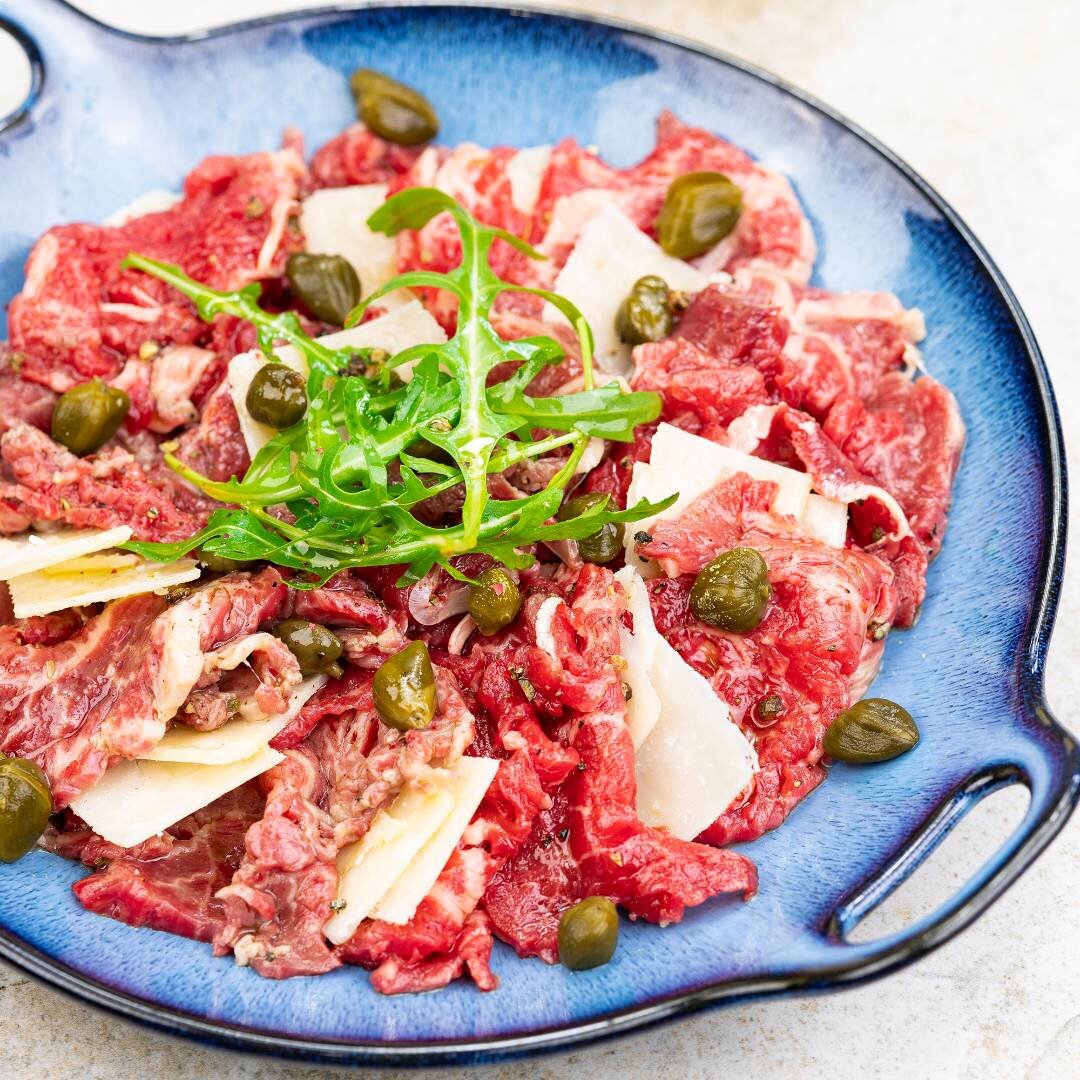 Думаете это не съедобно? А зря! Карпаччо из говядины настолько вкусное, что гости попросят добавки!