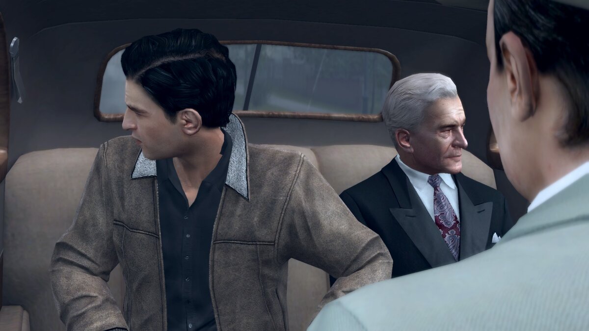 Вито в машине Лео.