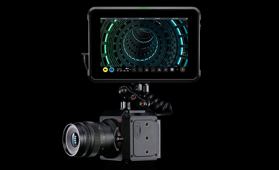 Atomos Shinobi 7 и камера Z Cam