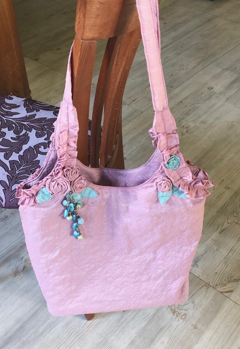 Это моя сумка, сшитая 2 года назад.