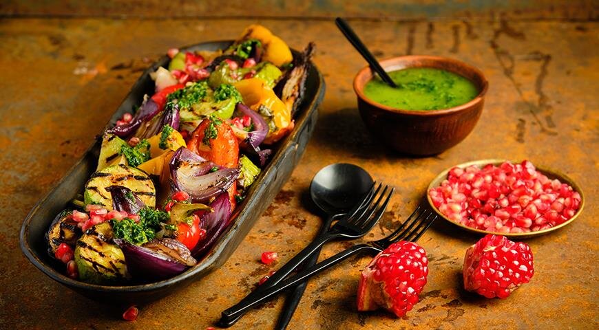 Больше рецептов с овощами и из овощей см. на www.gastronom.ru