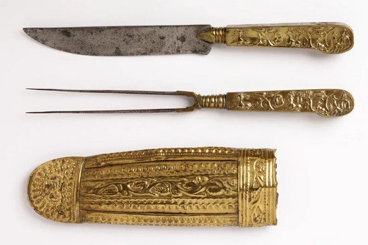 старинные столовые приборы