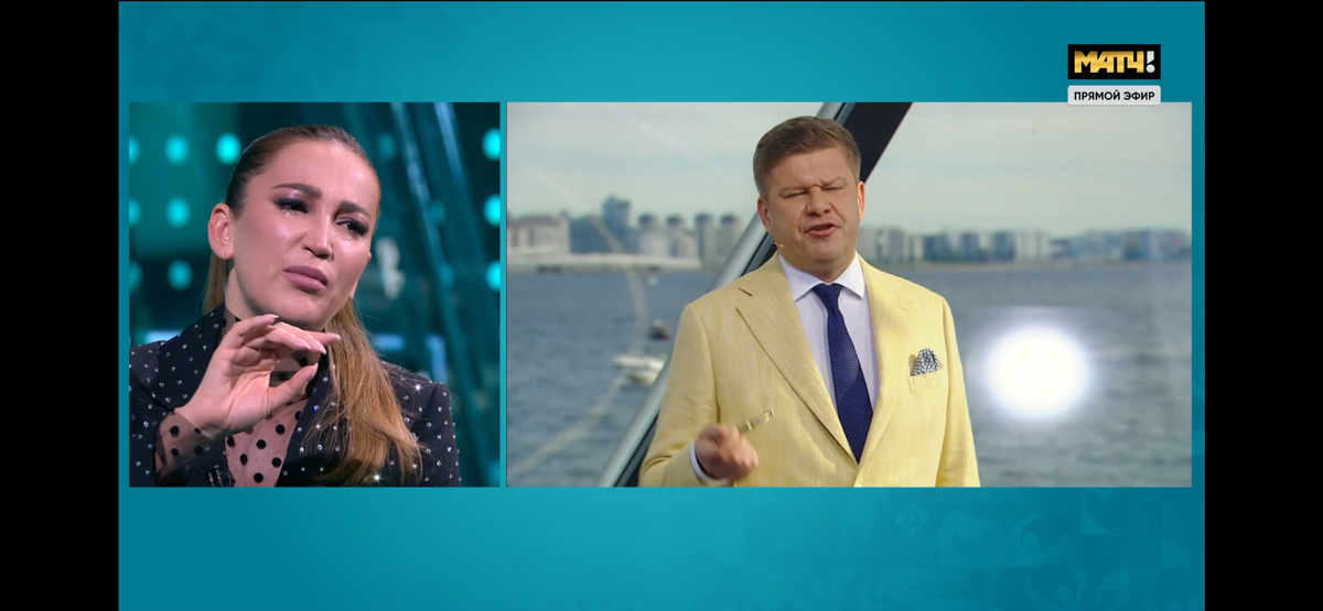 Стычка началась с первых же слов. 