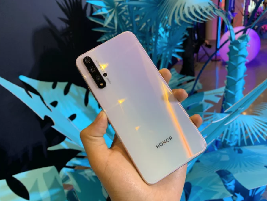 Honor 20 года. Хонор 20 белый. Хонор 20 Pro. Смартфон Honor 20. Honor 20 Pro White.