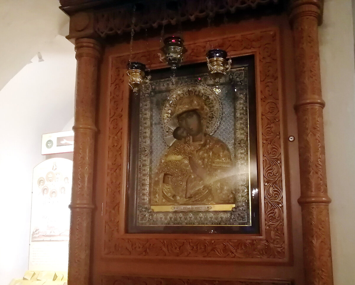 Федоровская икона в Новоспасском монастыре. Фото автора