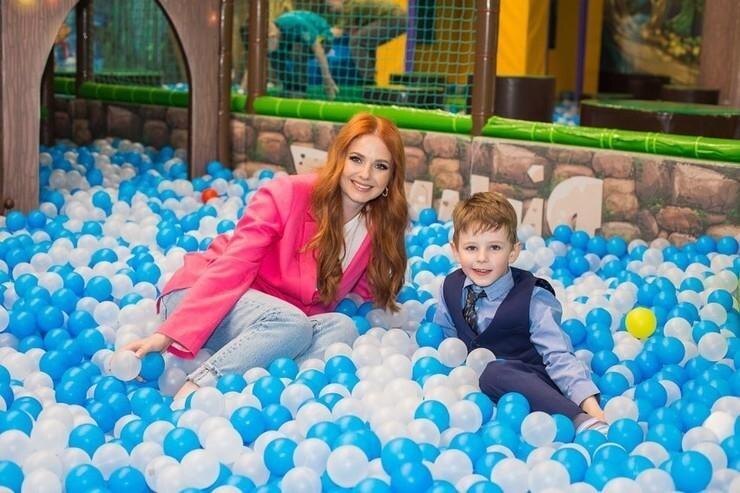 Лена Катина с сыном