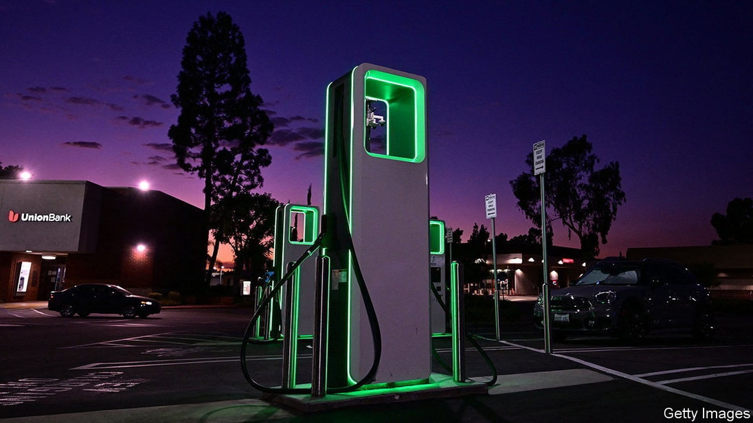 У США и ЕС серьезные разногласия в экономической сфере и мало очевидных решений. Раскол тандема сваливается к полноценной гонке субсидий.