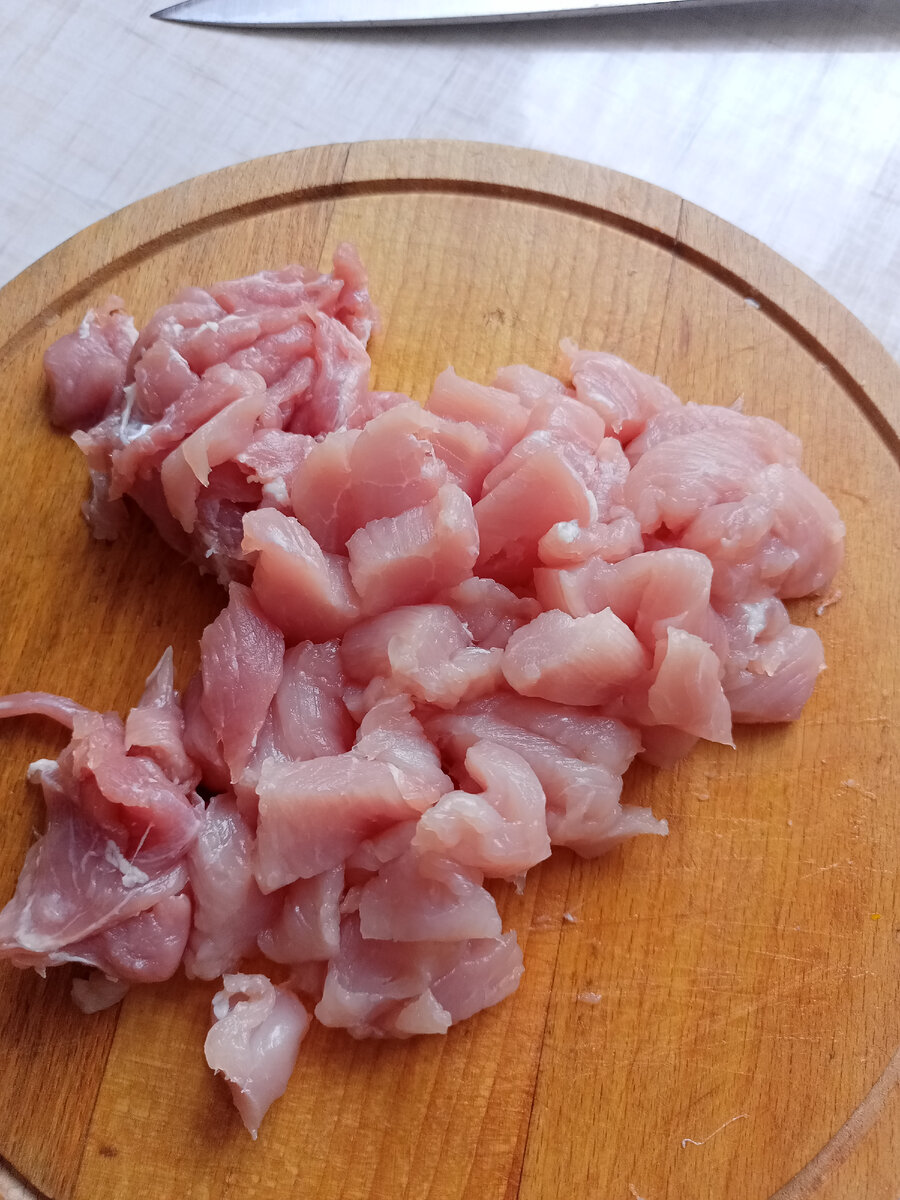 Обжариваем на разогретой сковороде с растительным маслом.