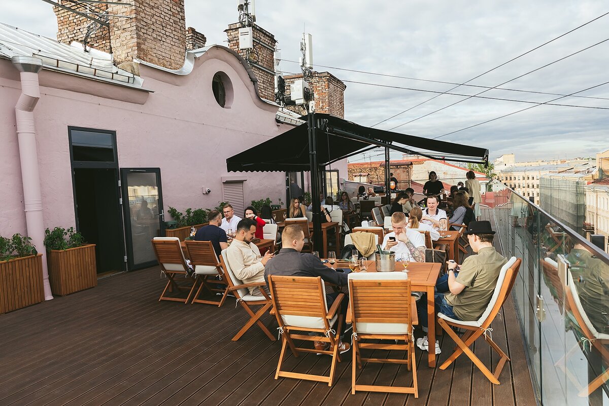 Dead poets Rooftop бар Санкт-Петербург