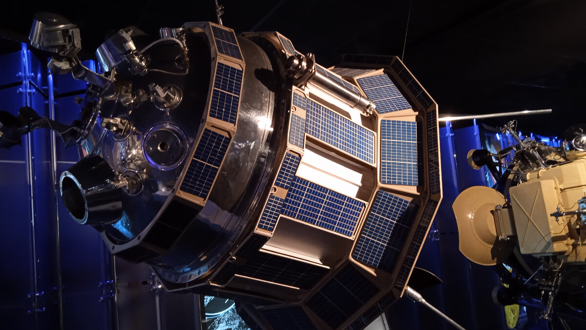 Экспонаты Московского музея космонавтики