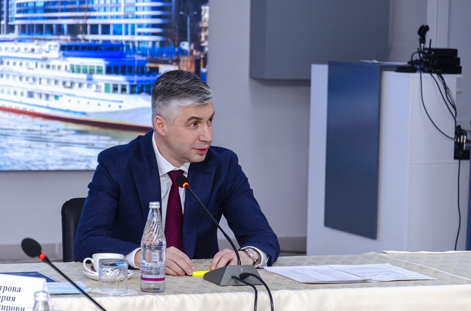     Глава рекомендовал посмотреть на новостройки неподалеку. Фото: пресс-служба администрации Ростова-на-Дону
