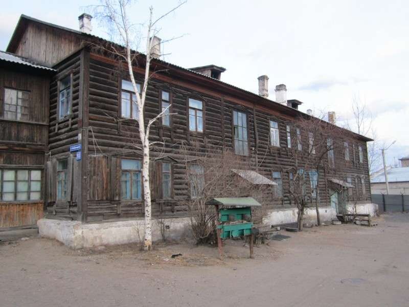 жилые бараки ссср. деревянные многоквартирные дома. деревянные бараки йошкар-ола. деревянная хрущевка. деревянная хрущевка.