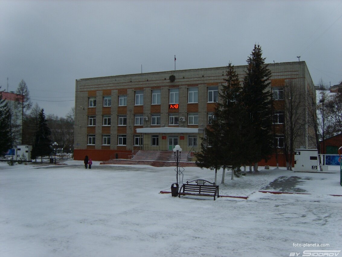 Погода гурьевск кемеровская на 3 дня. Город Гурьевск Кемеровская область. Гурьевск Кемеровская область площадь. Администрация Гурьевского муниципального района Кемеровской. Площадь города Гурьевска Кемеровской области.