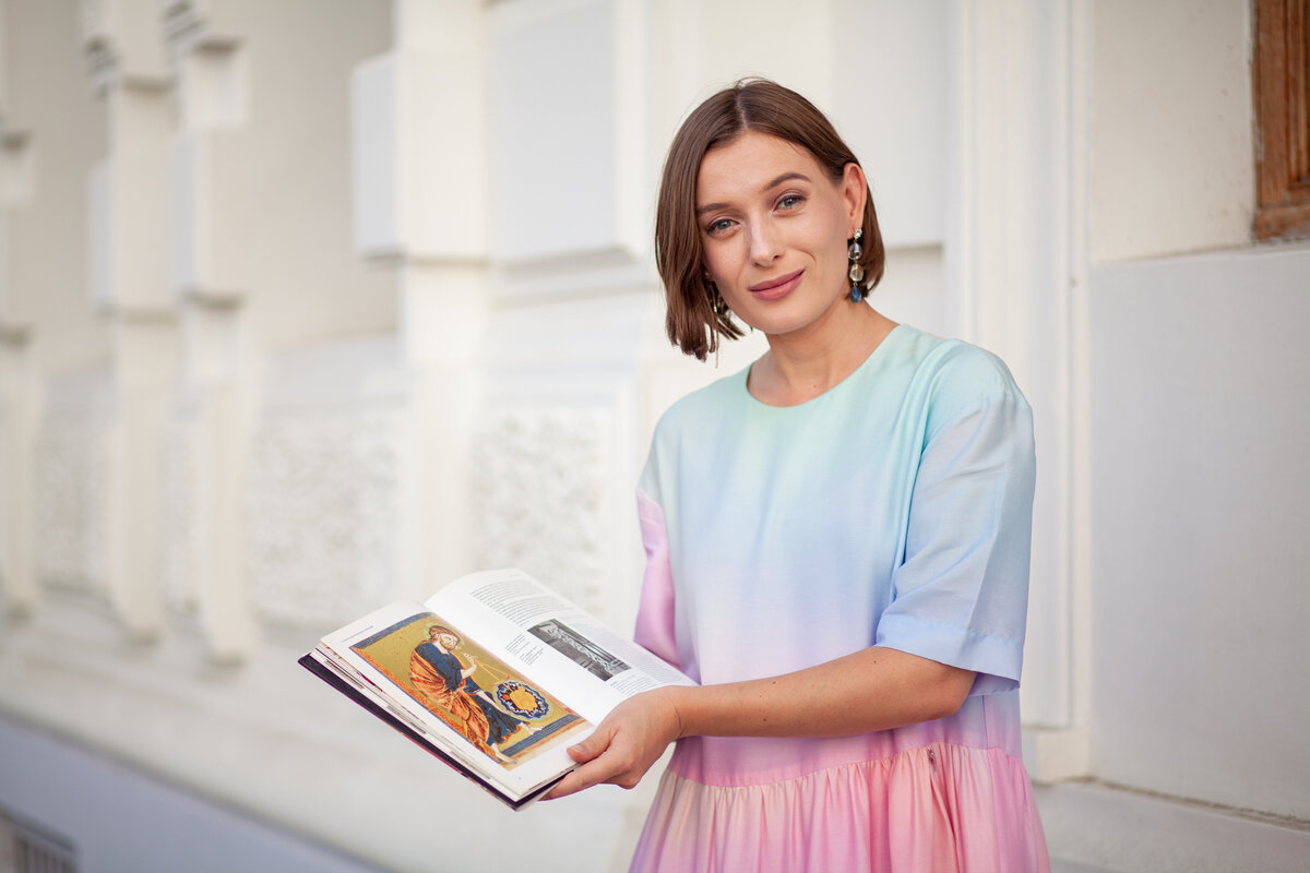 Алена Калистратова. Стилист, исследователь моды. Услуги и цены: alenakalistratova.ru Запись и сотрудничество: +7960 193 99 49 (Watsapp, Telegram)