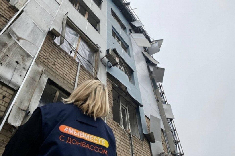     Награду получили сразу два свердловских волонтера Дмитрий СТЕШИН