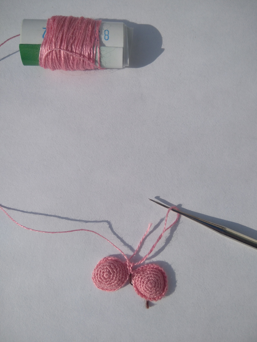 Соединяем две половинки. 