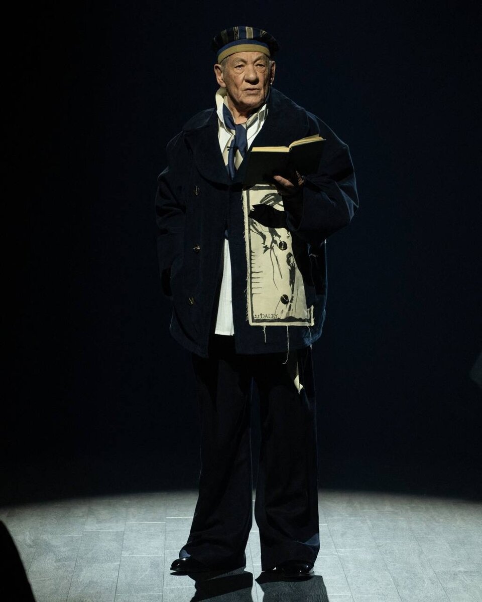    Иэн Маккеллен на показе S.S. Daley осень–зима 2023S.S.Daley