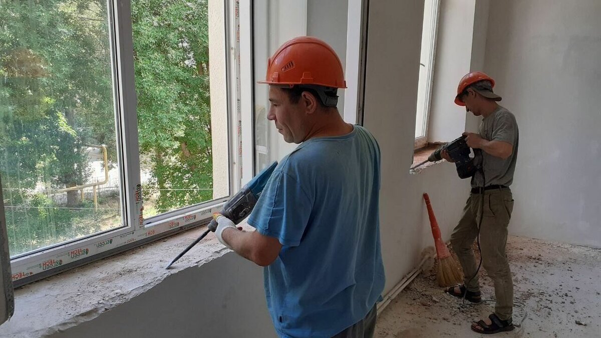     Минимальный размер оплаты труда в Ростовской области должен составить 19,2 тысячи рублей, заявил президент Владимир Путин.