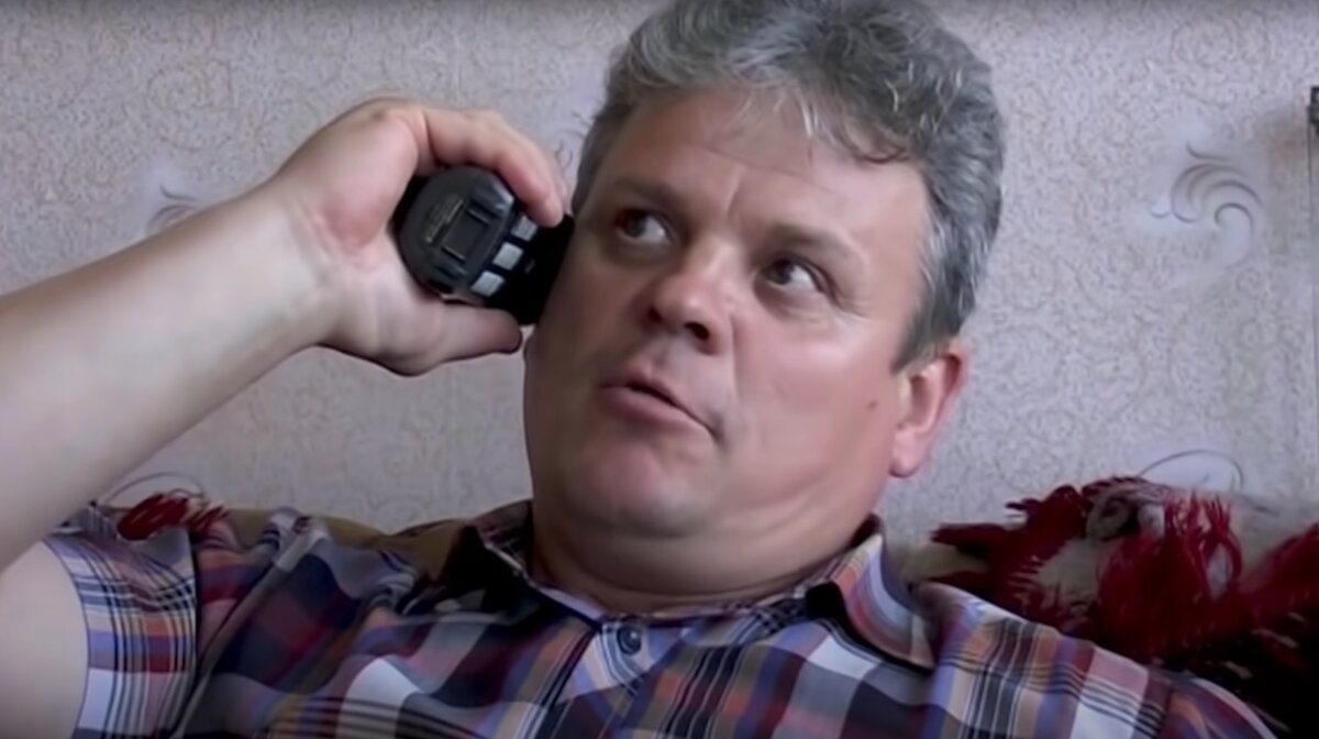 Скриншот из фильма "Тёша в аренду". 
