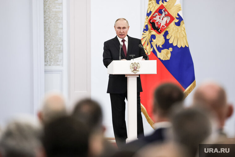    Путин уверен, что ВВП на Украине снизился более чем на 40%