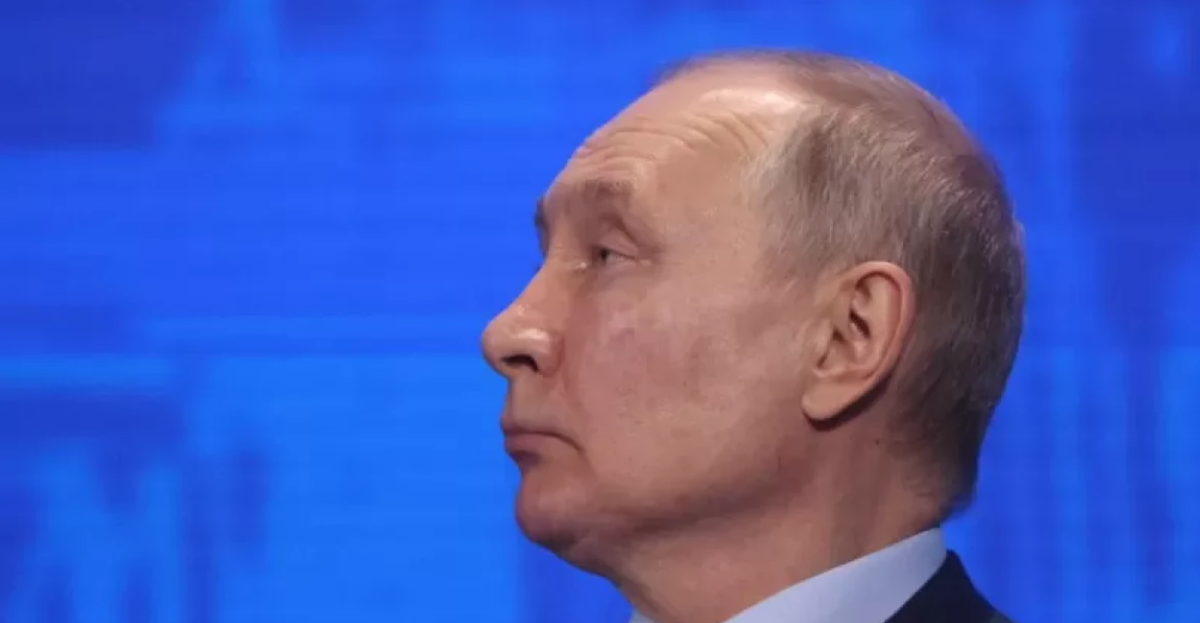 Путин - четвёртый глава государства, ордер которому выдал суд Гааги