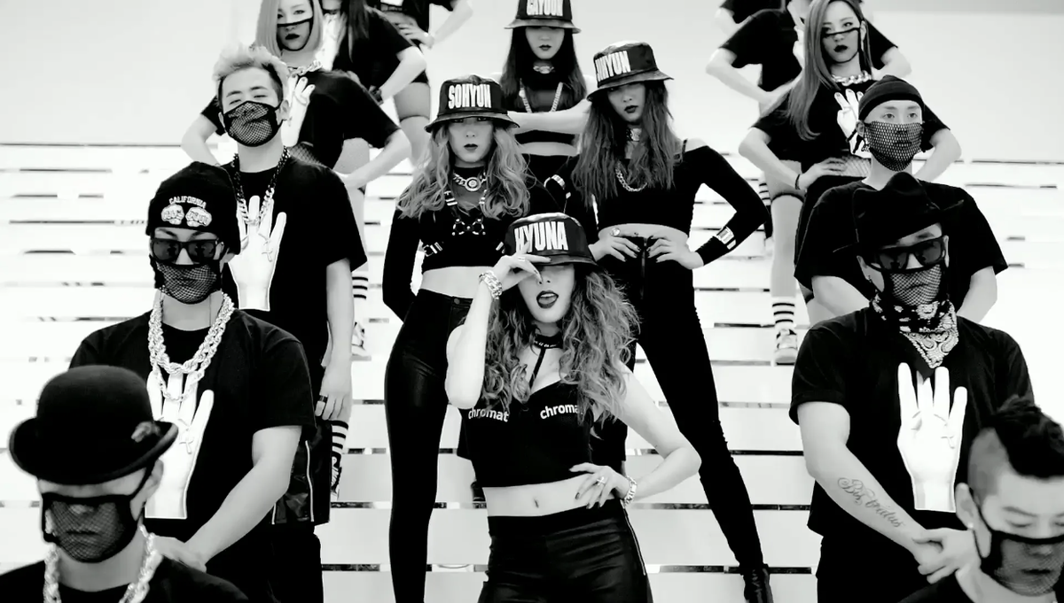 Исполнитель хитов crazy. Группа 4minute. 4minute Crazy. 4minute Crazy фотосессия. 4minute Crazy выступление.