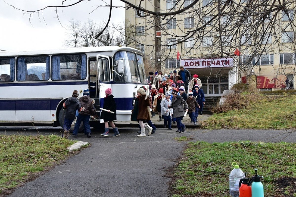 Захватили автобус с детьми