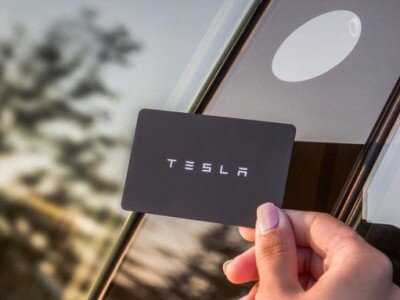    Хакеры «отжали» у Tesla $350 000 и автомобиль. Компания была не против