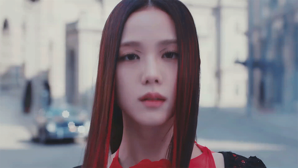 Кадры из клипа Джису - 꽃 (FLOWER)       