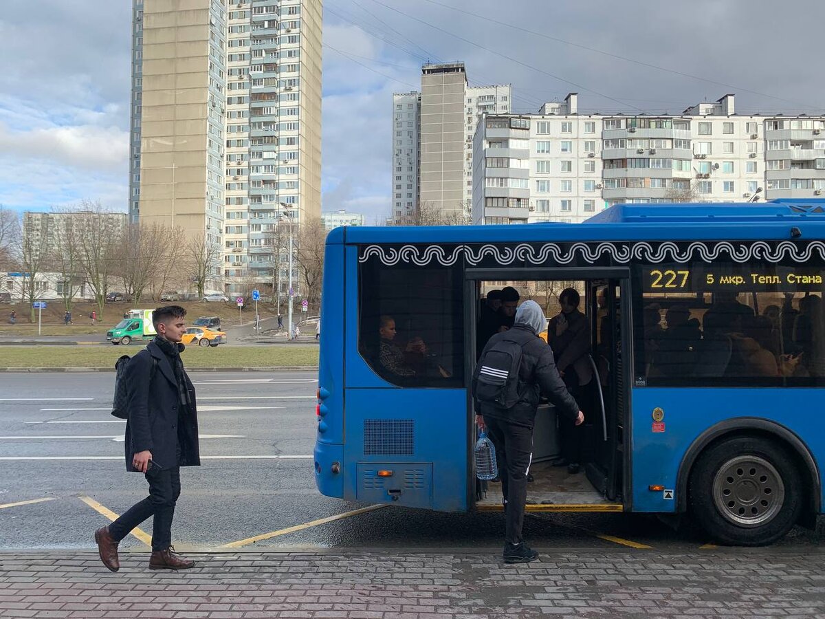 Место, где в 90-е была уличная торговля, Москва, метро Юго-Западная, март 2023, автор - Александр Афонин