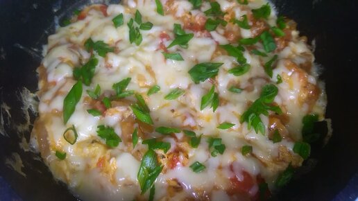 Три варианта простой или не простой яичницы. Разнообразные овощи ...