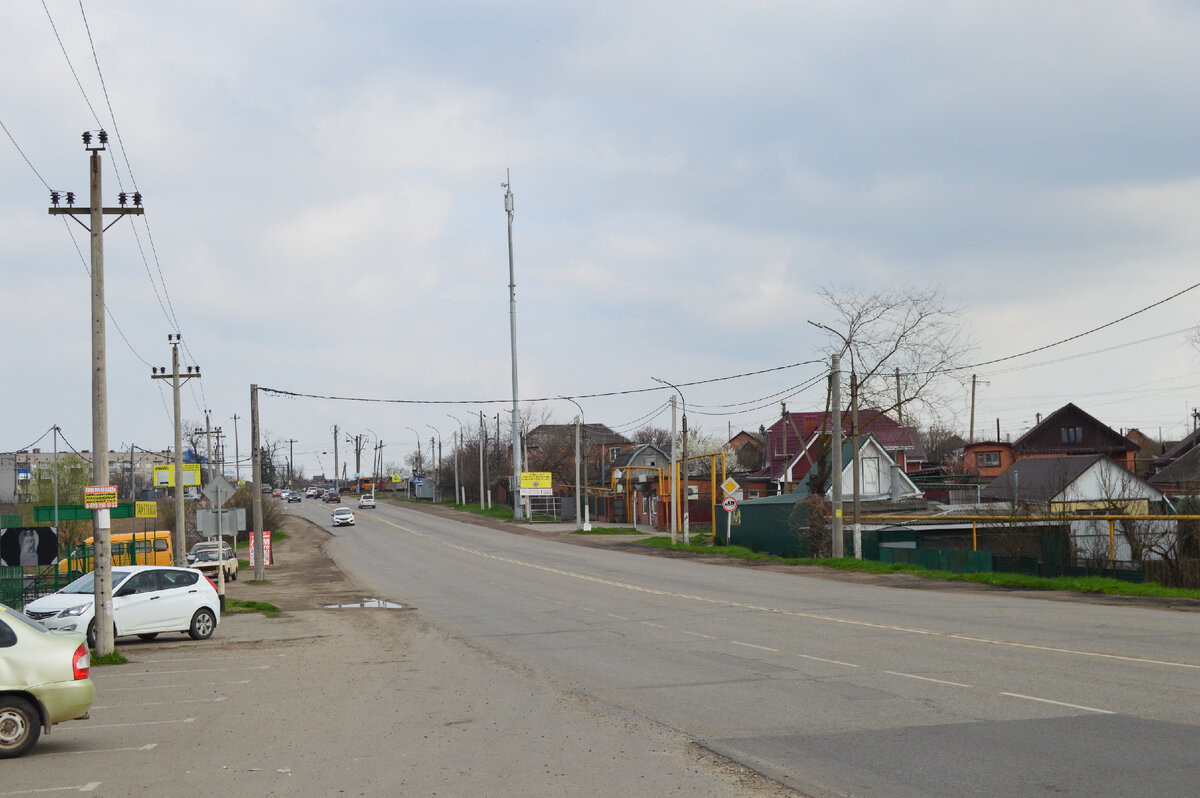 фото автора. Март 2023. Редкий момент когда Ж/Д переезд открыт.