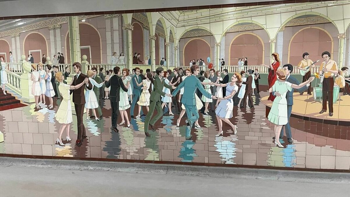     В подземных переходах Ростова начались работы по обследованию мозаичной плитки, сообщили очевидцы.