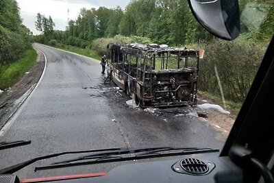    Сгоревший автобус в Чехове © Пресс-служба ГКУ МО «Мособлпожспас»