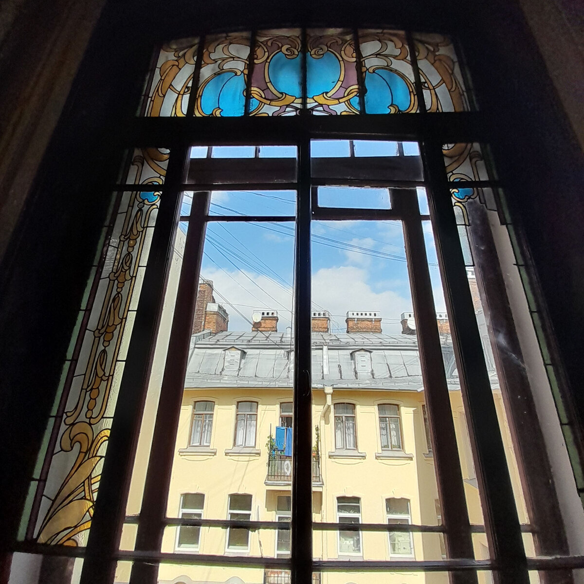 Санкт-Петербург, ул. Кирочная, 24.