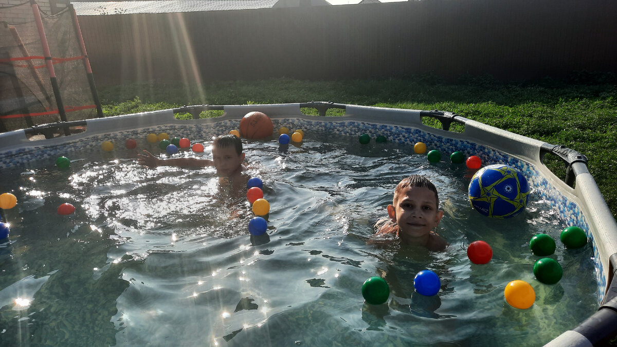 Ребята вчера накупались 