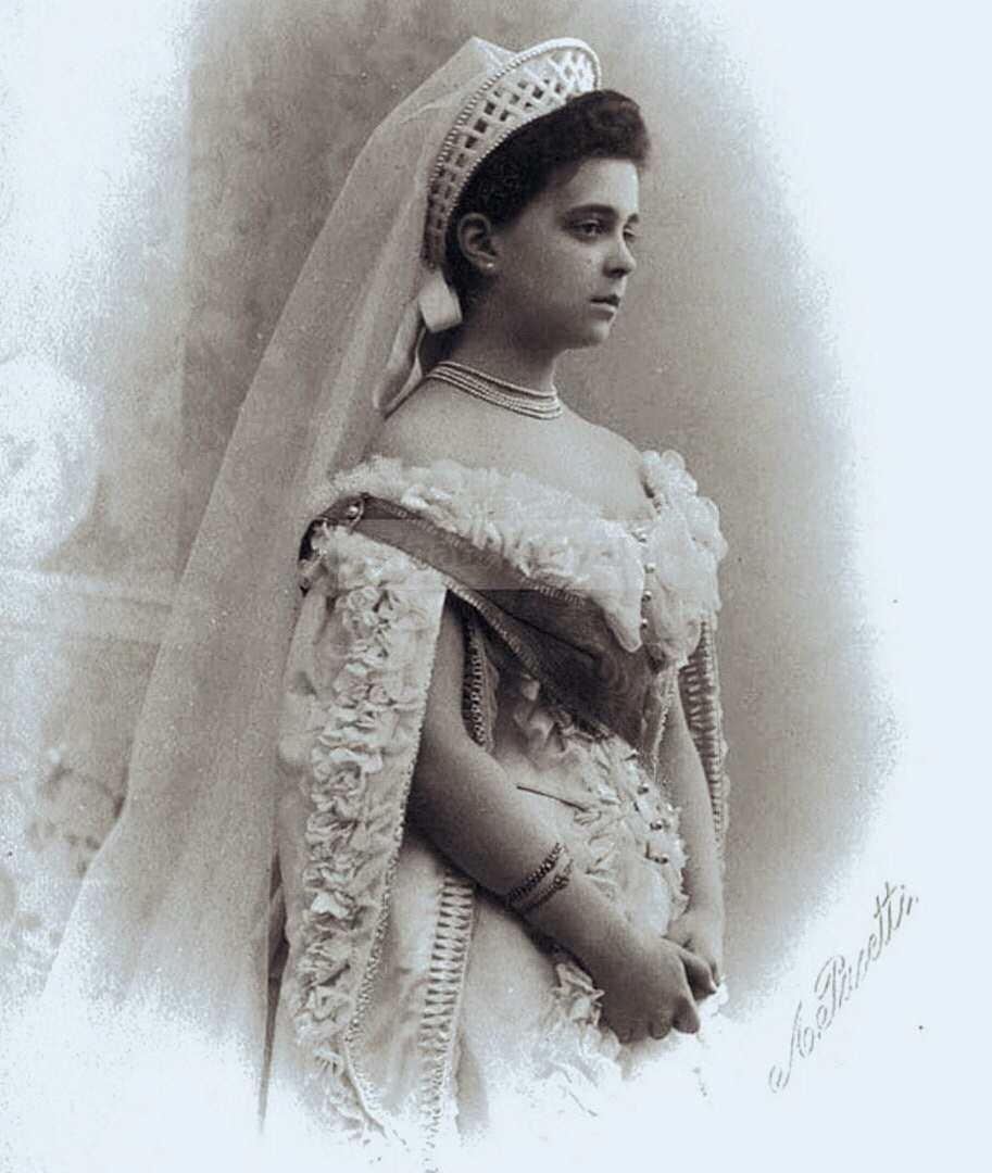 File:Tatiana Nikolaevna of Russia by Eugène Fabergé.jpg - Wikipedia