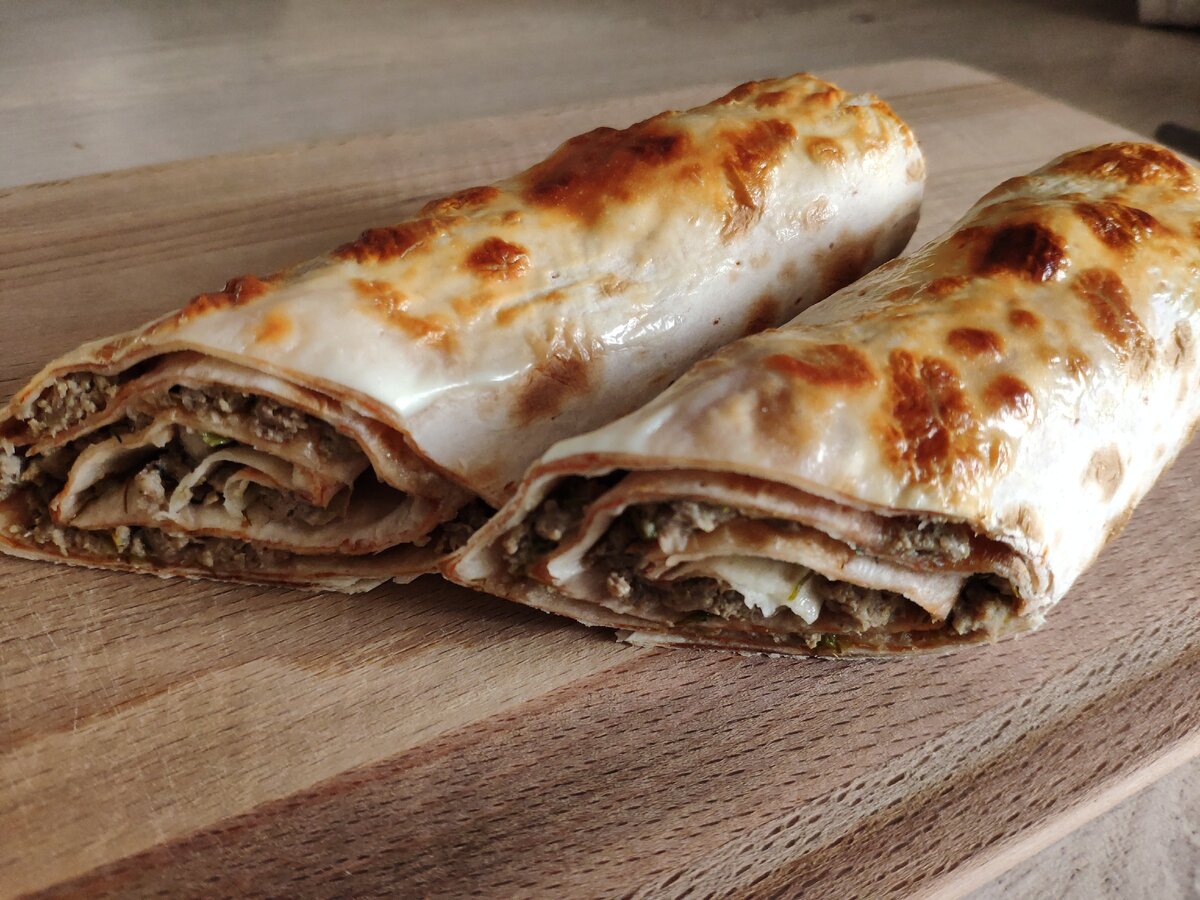 Рулет из лаваша с фаршем, запеченный в духовке. Листайте вправо>>>>>>>>>>>>