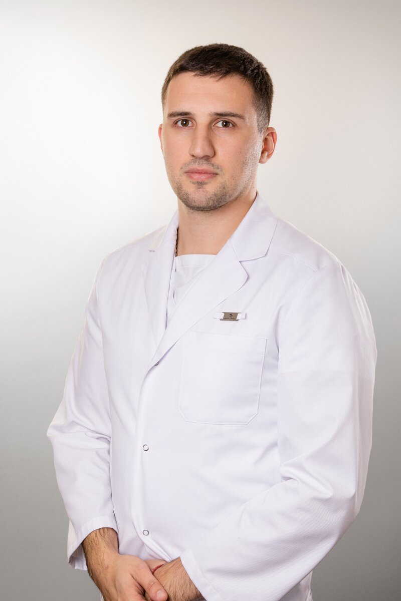 Кадиев Арсен Аланович, стоматолог-хирург, имплантолог