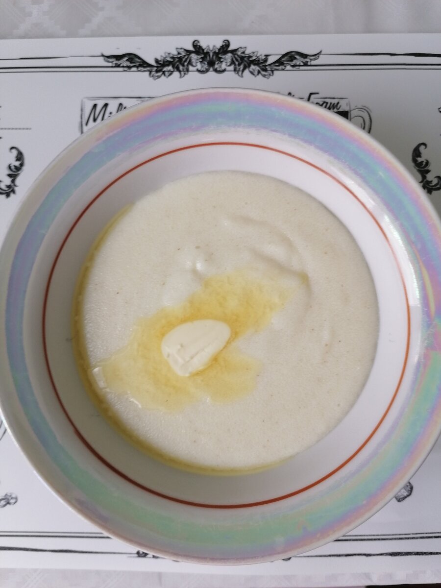 Манная каша со сливочным маслом