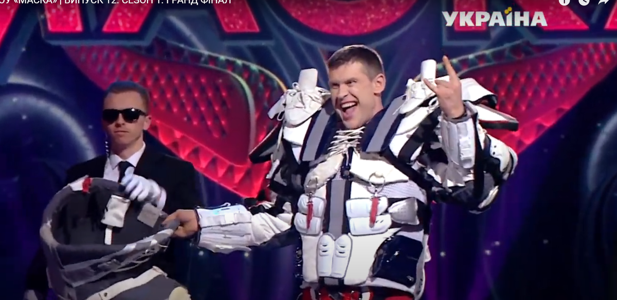 стоп-кадр шоу Маска.