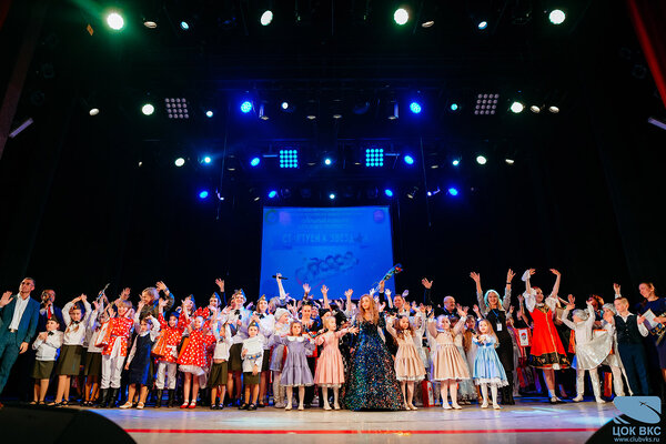 Участников IV Всероссийского открытого конкурса юных дарований «Стартуем к звездам» поздравили из космоса