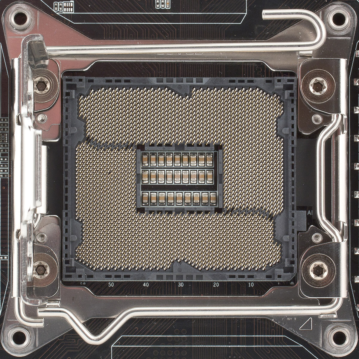 Сокет процессора это. Сокет 2011 v3. LGA 2011-3 сокет. Xeon 2011v3 сокет. LGA 2011 v3 сокет погнутый.