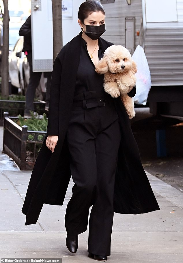 Селена с Дэйзи (Источник: Elder Ordonez, Splashnews)