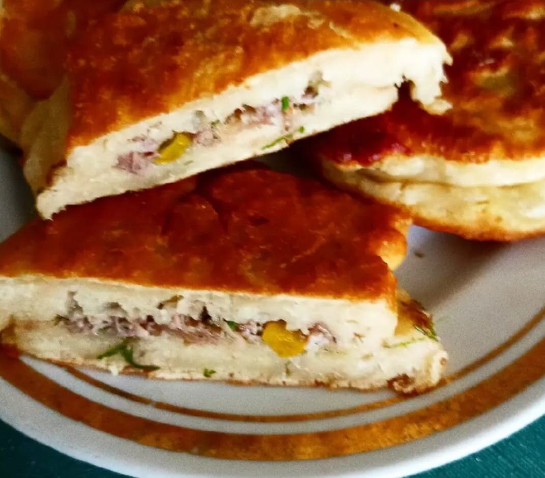 Фото с моей страницы на Cookpad https://cookpad.com/ru/recipes/12574812-dachnyie-oladi-s-tushienkoi?ref=you_tab_my_recipes
