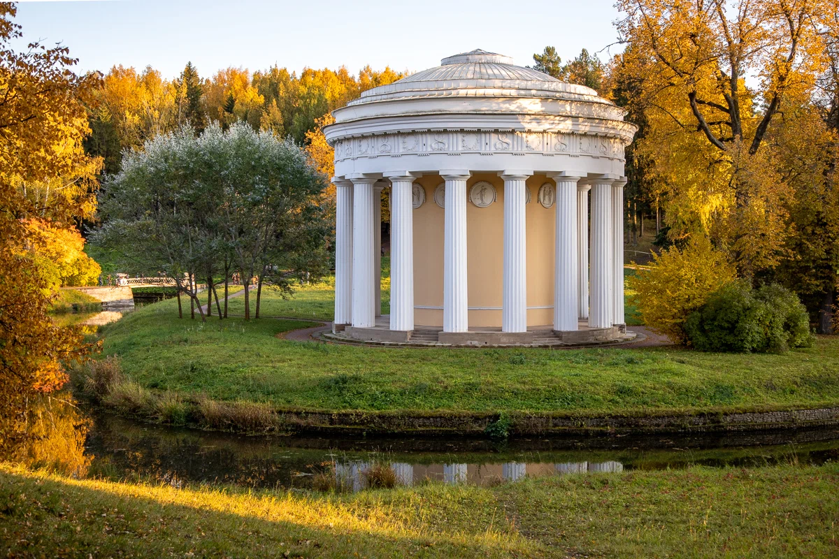 Summer Landscape of the Pavlovsk Garden. Temple of Friendship Stock Image - Imag