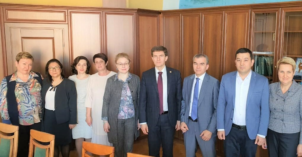 Ташкентские коллеги в ПИМУ
