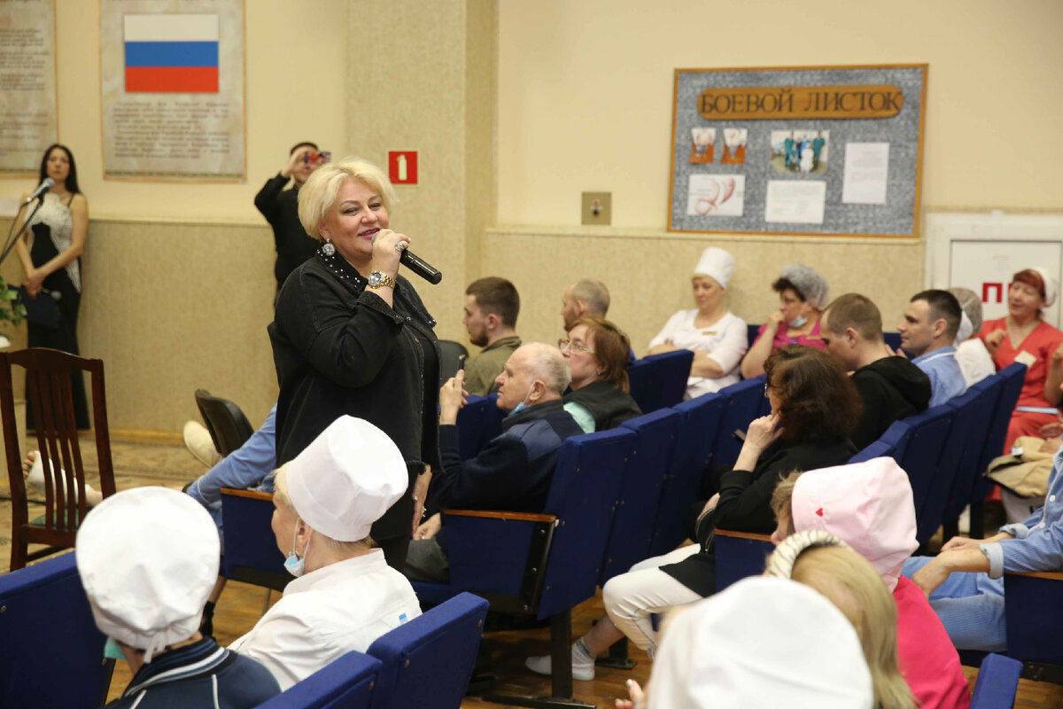 Творческая группа ЦОК ВКС выступила с концертом для участников специальной военной операции