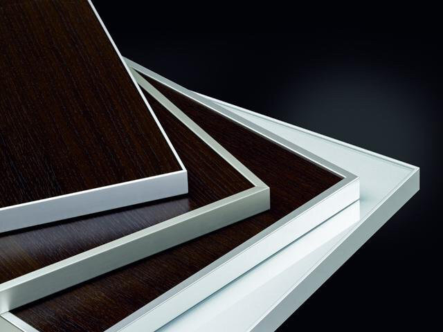 Черная алюминиевая рамка. Luminor профиль рамочный в459. Профиль для мебельных фасадов алюминиевый черный 16 мм. Фасады мебели алюминиевый профиль mz4. Фасад в алюминиевой рамке.