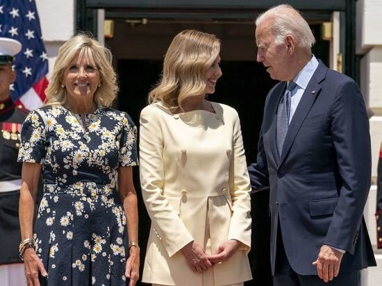 Елена Зеленская вместе с Джо Байденом и его женой.